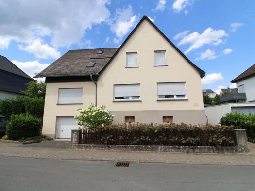 Einfamilienhaus zum Kauf 249.000 € 4 Zimmer 148 m² 874 m² Grundstück frei ab sofort Meschede Meschede 59872