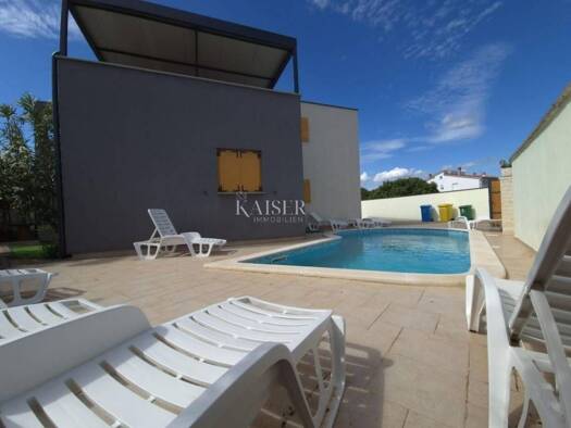 Haus zum Kauf 1.500.000 € 7 Zimmer 280 m² Pula Pula