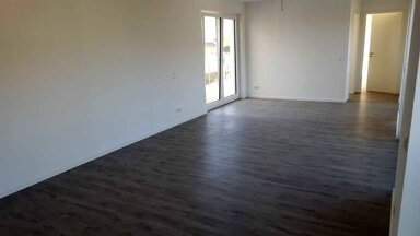 Wohnung zur Miete 700 € 4 Zimmer 104,6 m² frei ab sofort Schulenburger Landstraße Hainholz Hannover 30165