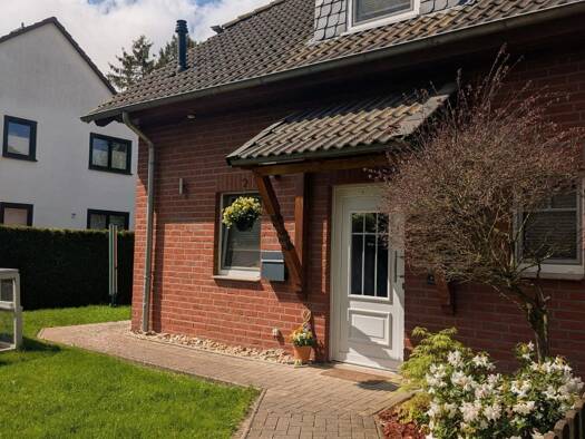 Doppelhaushälfte zum Kauf provisionsfrei 365.000 € 4 Zimmer 121 m² Eldagsen Springe 31832