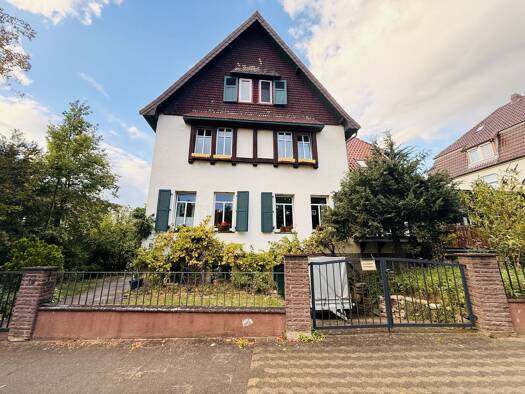 Wohnung zum Kauf 129.000 € 4 Zimmer 111 m² 2 Geschosse frei ab sofort Friedrichstraße 18 Northeim Northeim 37154
