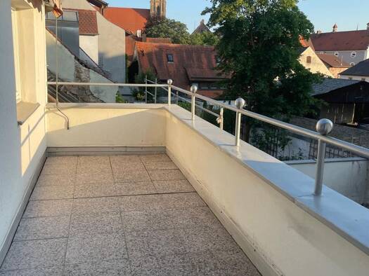 Wohnung zur Miete 900 € 3 Zimmer 84 m² Geschoss 1/2 frei ab sofort Amberg 92224