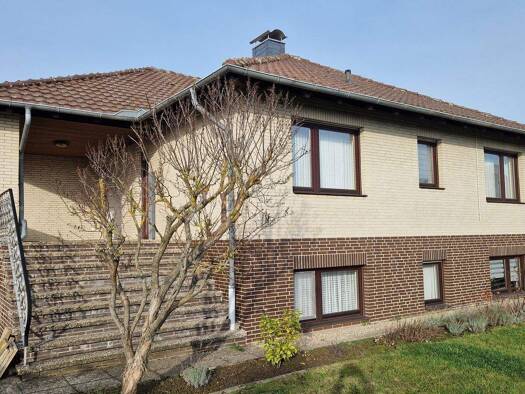 Einfamilienhaus zum Kauf 265.000 € 3 Zimmer 120 m² 659 m² Grundstück frei ab sofort Schöningen 38364