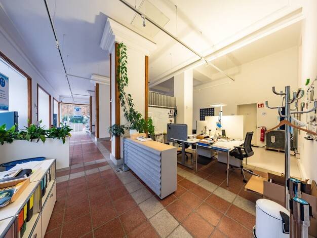 Bürogebäude zur Miete provisionsfrei 7.741 € 411,8 m² Bürofläche Karl-Marx-Allee 71 Friedrichshain Berlin 10243