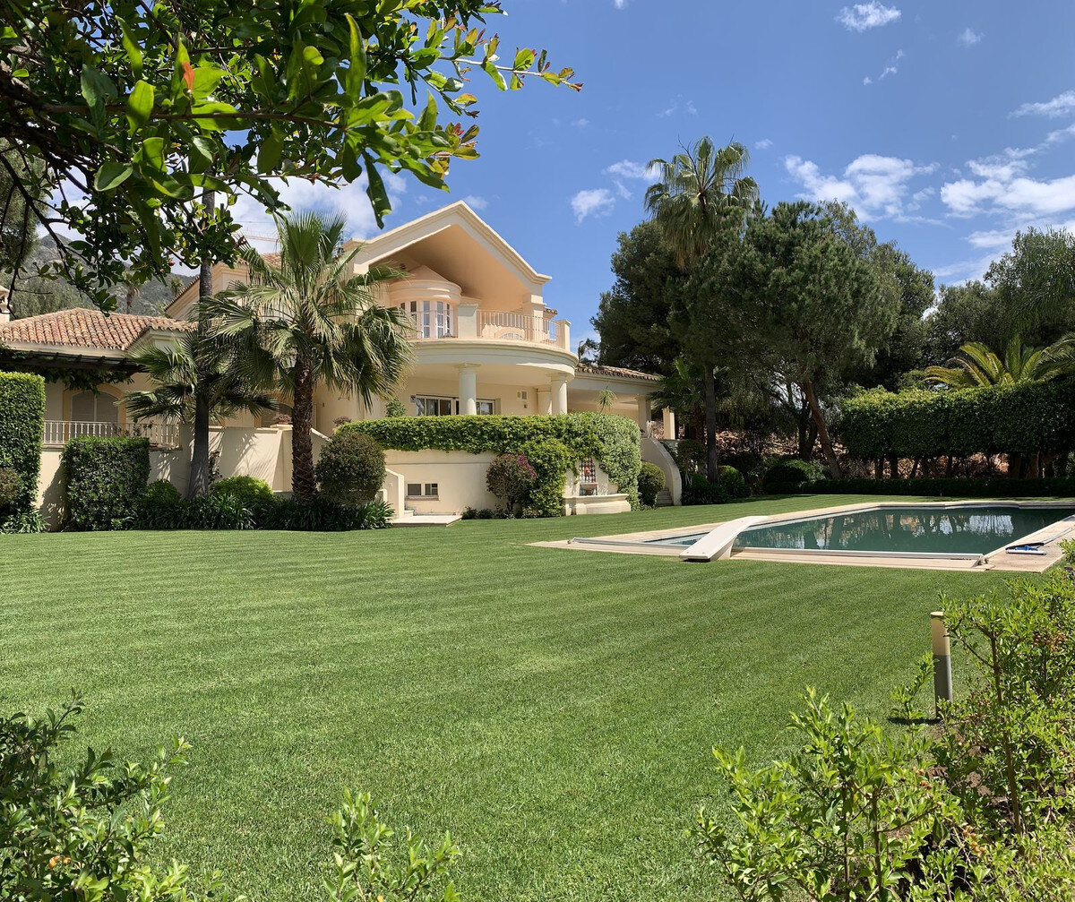 Villa zum Kauf 5.300.000 € 6 Zimmer 1.000 m²<br/>Wohnfläche 2.069 m²<br/>Grundstück Marbella Golden Mile 29600