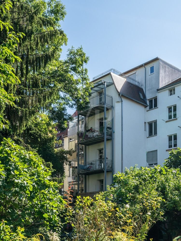 Mehrfamilienhaus zum Kauf 1.540.000 € 12,5 Zimmer 390 m²<br/>Wohnfläche 251 m²<br/>Grundstück Alt-Stühlinger Freiburg 79115