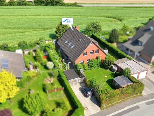 Einfamilienhaus zum Kauf provisionsfrei 369.000 € 6 Zimmer 191 m² 745 m² Grundstück Hasselberg 24376