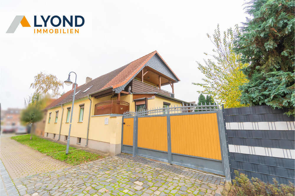 Mehrfamilienhaus zum Kauf 105.000 € 5 Zimmer 189 m²<br/>Wohnfläche 1.097 m²<br/>Grundstück 01.08.2025<br/>Verfügbarkeit Gröningen Gröningen 39397