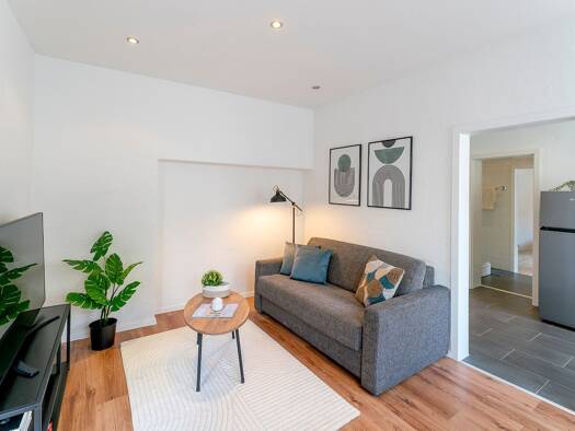 Haus zur Miete 1.349 € 1 Zimmer 50 m² frei ab sofort Bendorf 56170