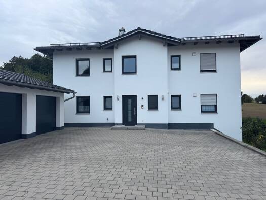 Wohnung zur Miete 1.080 € 3 Zimmer 115 m² Geschoss EG/1 frei ab 01.11.2026 Unterneuhausen Weihmichl 84107
