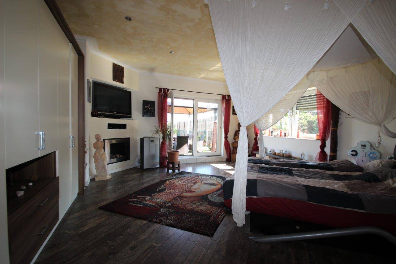 Property thumbnail 15