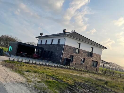 Doppelhaushälfte zur Miete 1.650 € 1 Zimmer 143 m² 143 m² Grundstück frei ab 01.05.2026 Sittensen 27419