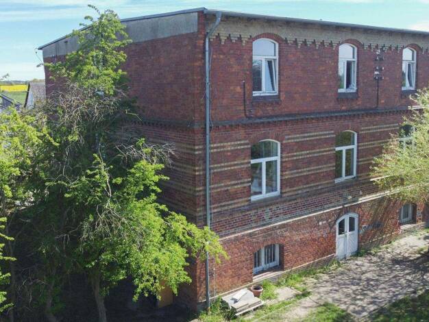 Mehrfamilienhaus zum Kauf als Kapitalanlage geeignet 315.000 € 9 Zimmer 469 m² 1.767,2 m² Grundstück Hinrichshagen Hof II Hinrichshagen 17498
