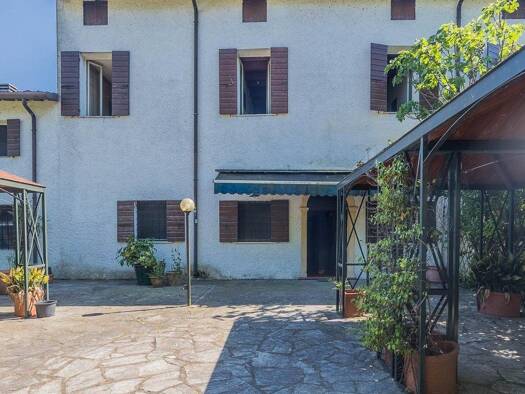 Haus zum Kauf 3.500.000 € 2.500 m² Vigasio 37068