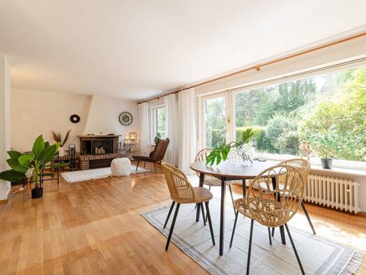 Doppelhaushälfte zum Kauf 629.000 € 5 Zimmer 127,1 m² 583 m² Grundstück frei ab sofort Langenhain Hofheim 65719