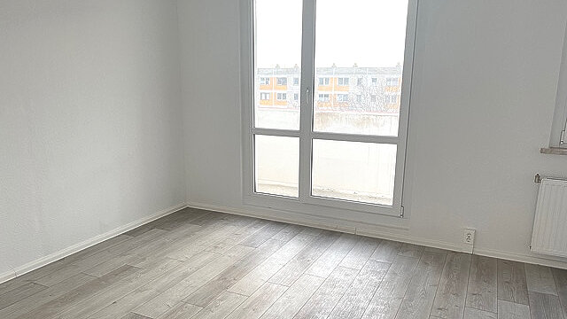 Wohnung zur Miete 346 € 3 Zimmer 56 m²<br/>Wohnfläche 4.<br/>Geschoss Hanoier Straße 40 Silberhöhe Halle (Saale) 06132