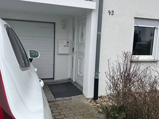 Doppelhaushälfte zur Miete 3.250 € 6 Zimmer 170 m² 370 m² Grundstück frei ab sofort Böblingen 71032