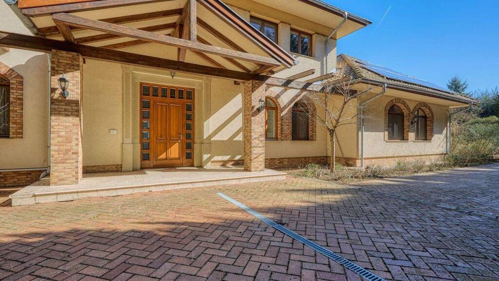 Herrenhaus zum Kauf 1.469.000 € 9 Zimmer 515 m² 2.800 m² Grundstück Balf 9494