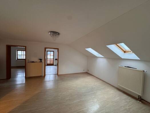 Wohnung zur Miete 650 € 4 Zimmer 90 m² Geschoss 1/1 frei ab sofort Rohrmünz Grafling 94539
