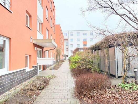 Wohnung zur Miete 770 € 1 Zimmer 60,9 m² frei ab 14.02.2026 Rossittener Straße 3 a Bockenheim Frankfurt 60487