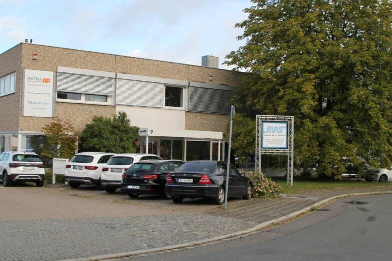Büro-/Praxisfläche zur Miete 1.620 € 5 Zimmer 180 m² Bürofläche Illesheimer. Kleinreuth b Schweinau Nürnberg 90431