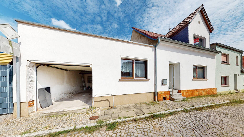 Doppelhaushälfte zum Kauf 129.000 € 5 Zimmer 150 m² 246 m² Grundstück Barby Barby (Elbe) 39249