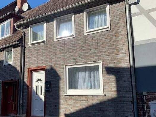 Reihenmittelhaus zum Kauf 57.000 € 4 Zimmer 70 m² 64 m² Grundstück Holzminden 37603