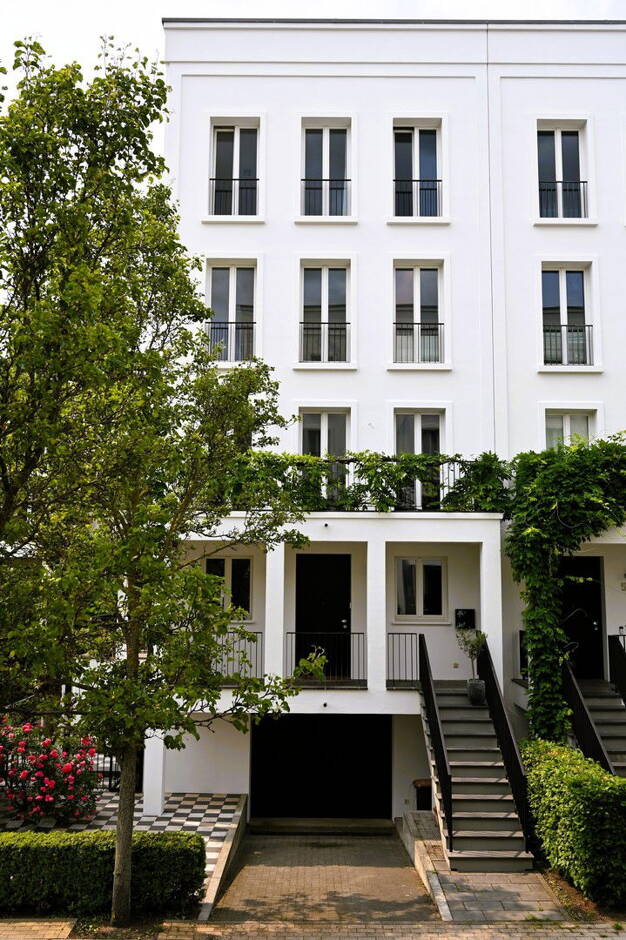 Stadthaus zum Kauf provisionsfrei 7 Zimmer 290 m² 319 m² Grundstück Am Schweizer Garten Prenzlauer Berg Berlin 10407