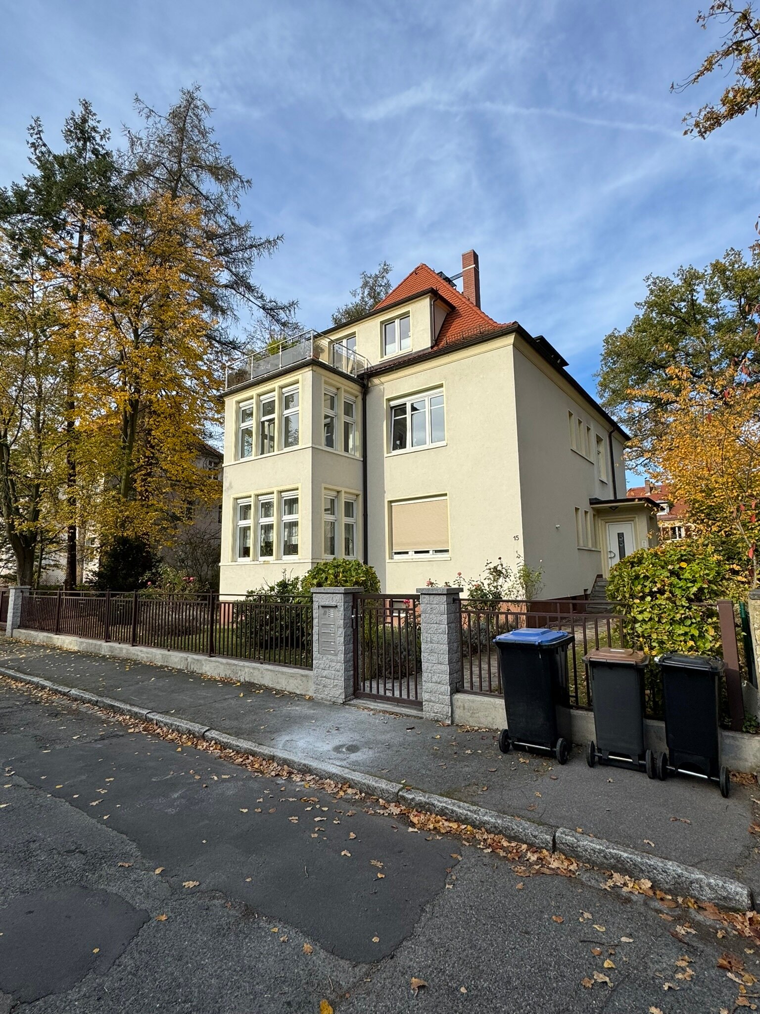 Wohnung zur Miete 1.700 € 4 Zimmer 122 m²<br/>Wohnfläche 1.<br/>Geschoss Wetroer Straße 15 Bühlau (Neubühlauer Str.) Dresden 01324