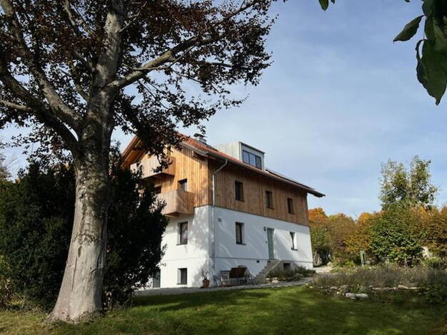 Mehrfamilienhaus zur Miete 3.100 € 6 Zimmer 154 m² 1.000 m² Grundstück frei ab 01.07.2026 Münsing 82541