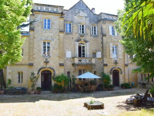 Schloss zum Kauf 2.250.000 € 25 Zimmer 1.150 m² 7.000 m² Grundstück Cabrières 30210