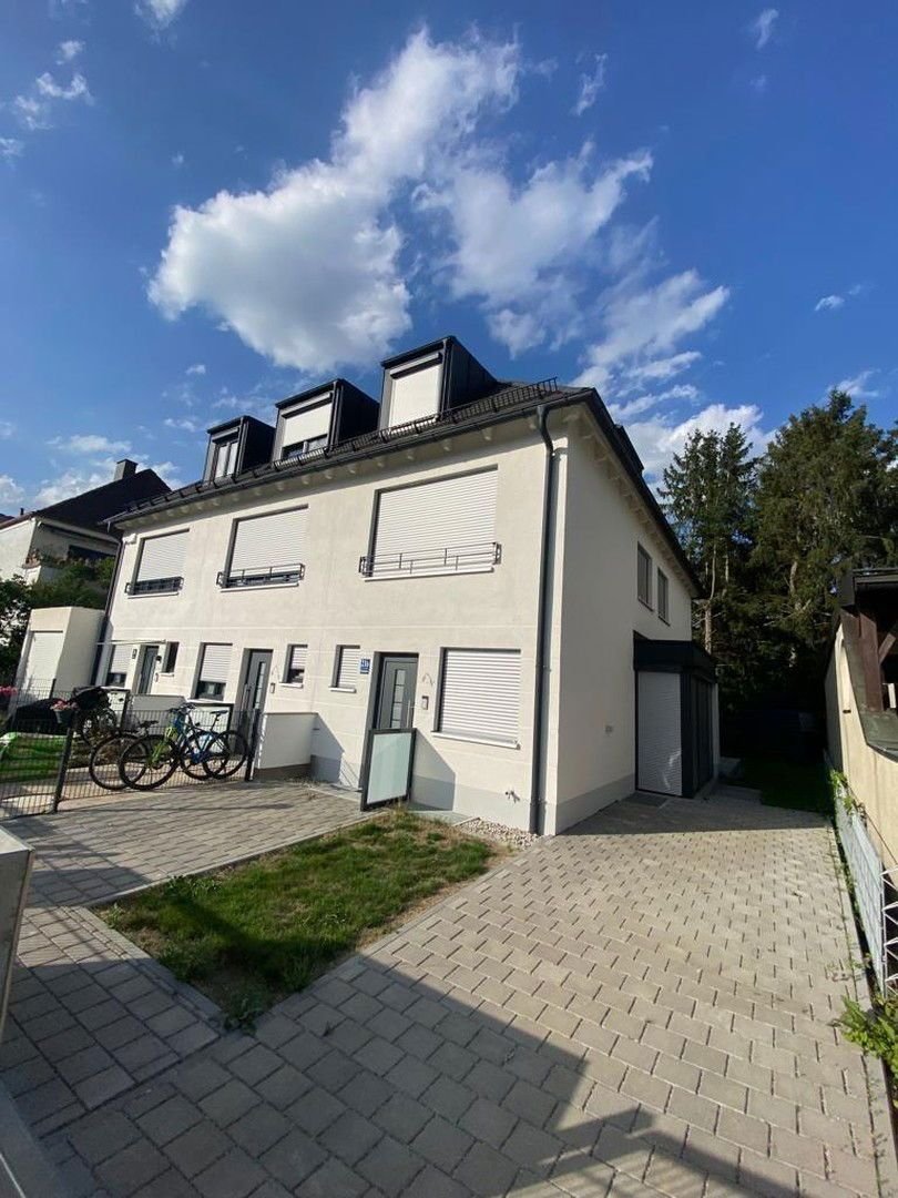 Reihenendhaus zur Miete 820 € 7 Zimmer 144 m²<br/>Wohnfläche 191 m²<br/>Grundstück 01.12.2024<br/>Verfügbarkeit Schertlinstr. 21b Obersendling München 81379