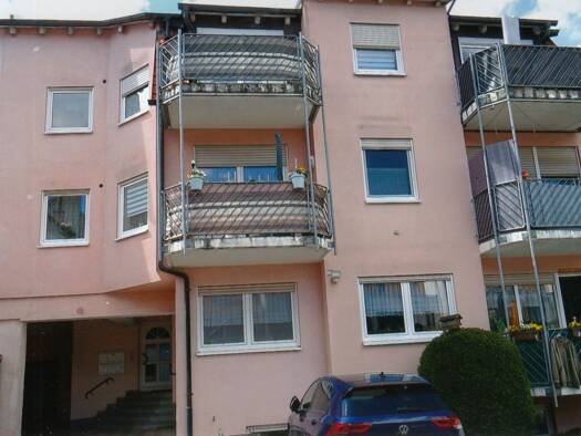 Wohnung zur Miete 310 € 2 Zimmer 51 m² Geschoss 3/3 frei ab 01.10.2026 Meiningen Meiningen 98617
