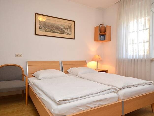 Wohnung zur Miete 699 € 1 Zimmer 27 m² 1. Geschoss frei ab sofort Altstadt Würzburg 97070