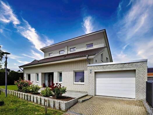 Einfamilienhaus zum Kauf provisionsfrei 599.000 € 7 Zimmer 222 m² 658 m² Grundstück Heese Celle 29225