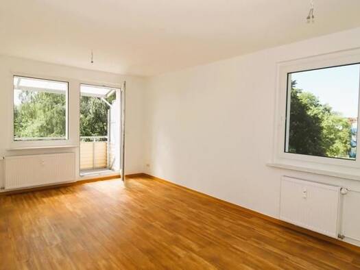 Wohnung zur Miete 377 € 3 Zimmer 58 m² 3. Geschoss frei ab sofort Louis-Braille-Straße 45 Altendorf Altendorf 09116