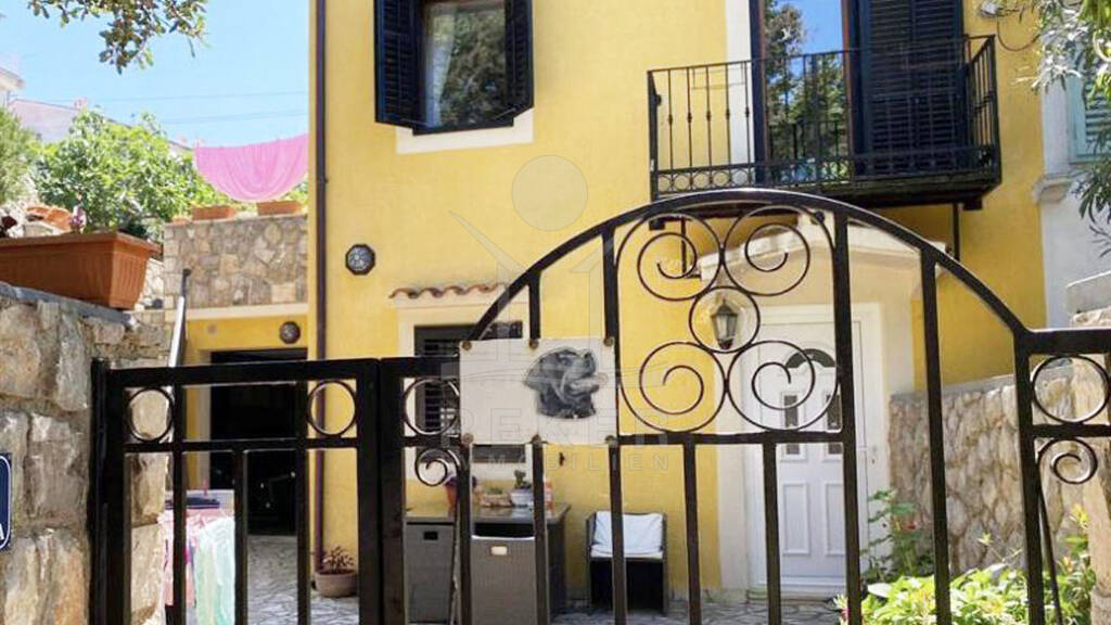 Mehrfamilienhaus zum Kauf 395.000 € 5 Zimmer 160 m² 168 m² Grundstück Mali Losinj 51550