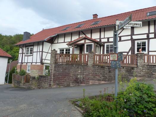 Einfamilienhaus zum Kauf provisionsfrei 279.000 € 5 Zimmer 130 m² 736 m² Grundstück frei ab 01.05.2027 Kellerbergsweg 3 Dahlenrode Rosdorf 37124