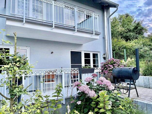 Mehrfamilienhaus zum Kauf provisionsfrei 549.900 € 7 Zimmer 210 m² 304 m² Grundstück Münzesheim Kraichtal 76703