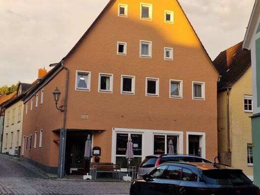Mehrfamilienhaus zum Kauf als Kapitalanlage geeignet 555.000 € 10 Zimmer 488 m² 240 m² Grundstück Herrenstraße 10 Feuchtwangen Feuchtwangen 91555