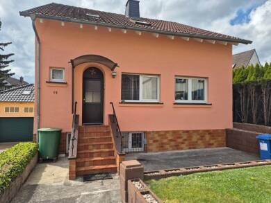 Einfamilienhaus zum Kauf 225.000 € 5 Zimmer 135 m² 323 m² Grundstück Südliches Stadtgebiet - Kirchberg - Nord Pirmasens 66955