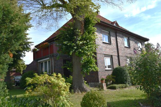 Haus zum Kauf 599.900 € 8 Zimmer 220 m² 13.000 m² Grundstück Meintetalstraße 7 Hagen Hagen, Bad Pyrmont 31812