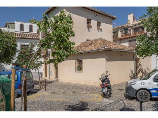 Villa zum Kauf 1.300.000 € 9 Zimmer 376 m² 178 m² Grundstück Granada 18010
