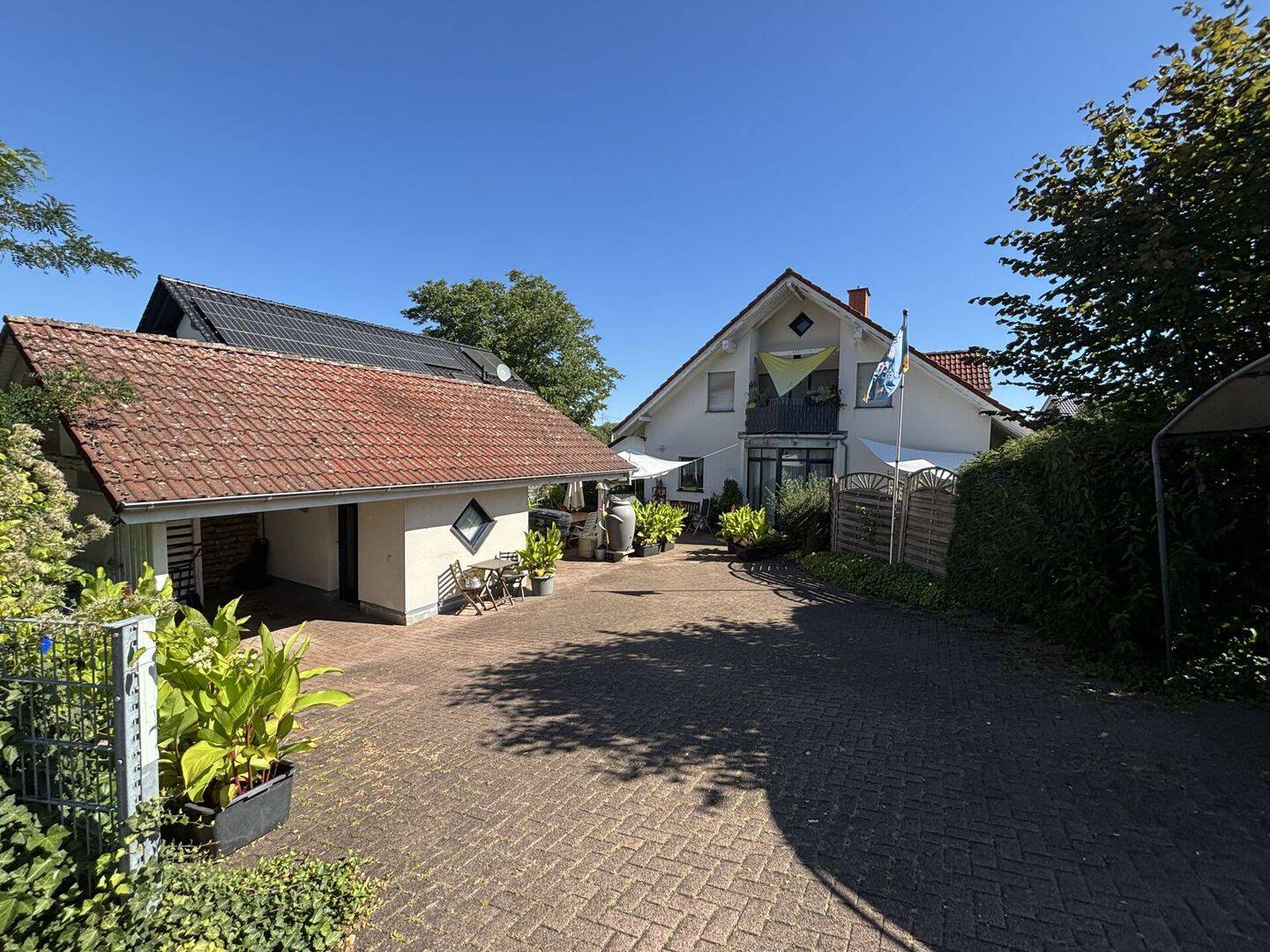 Immobilie in Borchen - Gepflegtes Mehrfamilienhaus in Kirchborchen mit solidem Renditepotenzial - Bild 3