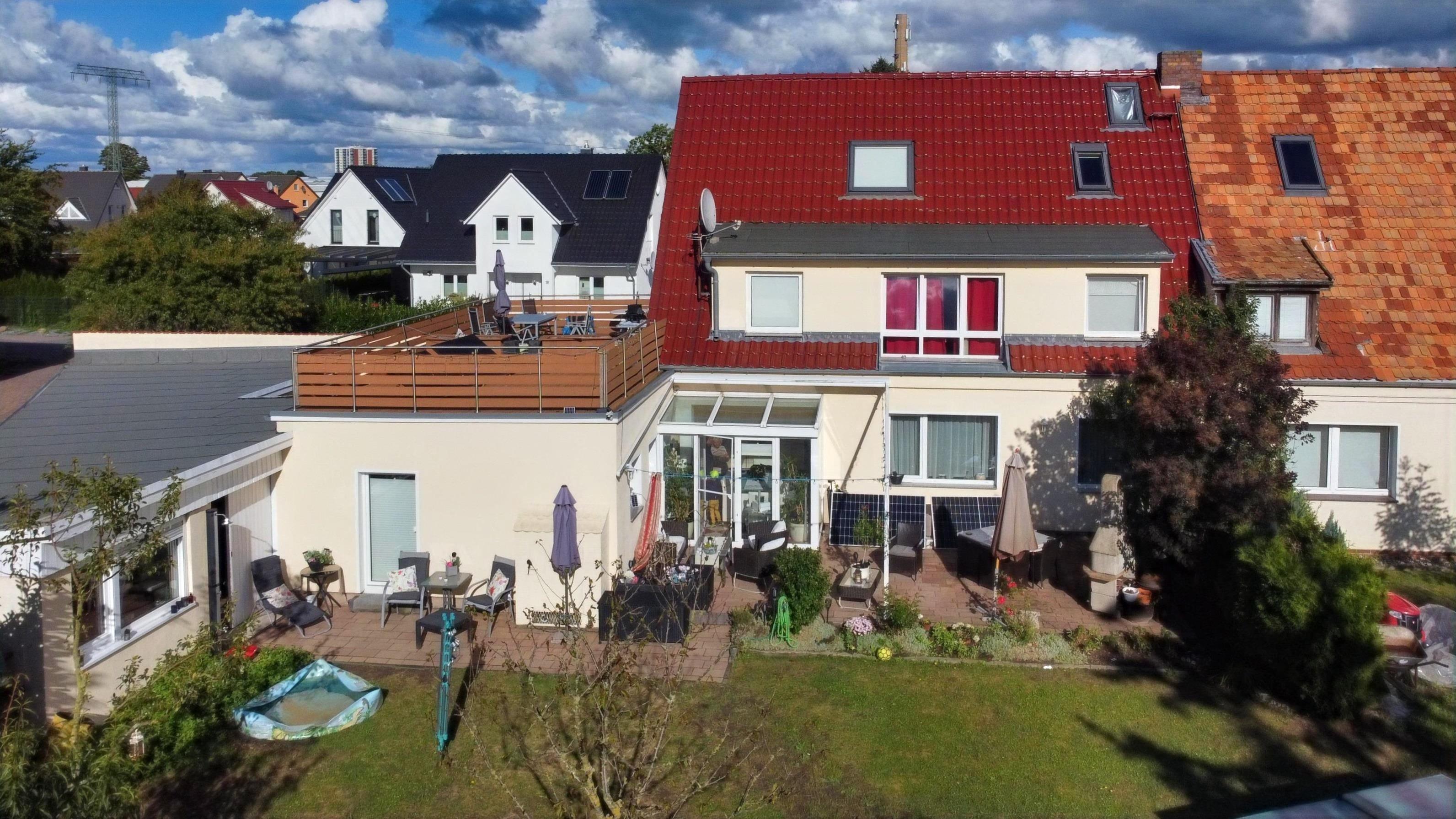 Mehrfamilienhaus zum Kauf 790.000 € 13 Zimmer 250 m²<br/>Wohnfläche 840 m²<br/>Grundstück Lichtenhagen Elmenhorst/Lichtenhagen 18107