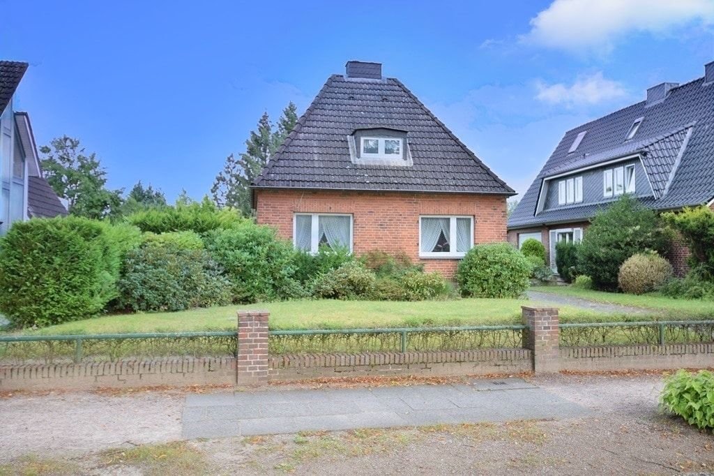 Einfamilienhaus zum Kauf 495.000 € 3 Zimmer 62 m²<br/>Wohnfläche 1.773 m²<br/>Grundstück Wahlbezirk 6 Bad Schwartau 23611