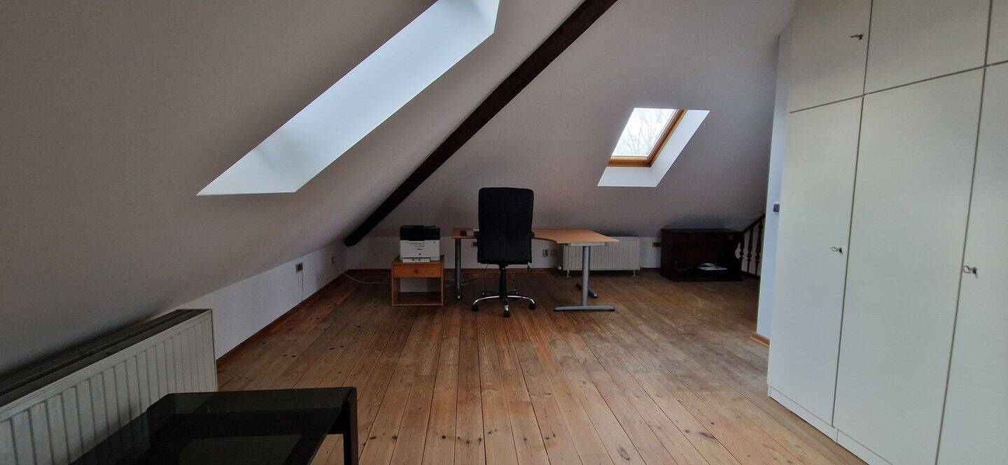 Property thumbnail 8