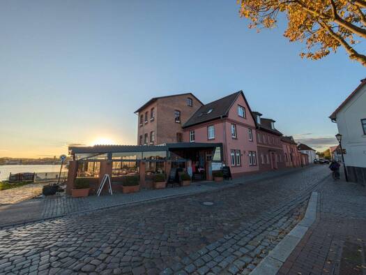 Wohnung zur Miete 1.250 € 3 Zimmer 200 m² frei ab sofort Malchow 17213