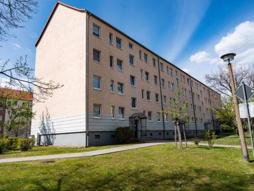 Wohnung zur Miete 349 € 3 Zimmer 59,2 m² EG Juri-Gagarin-Str. 6 Aschersleben 06449