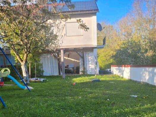 Reihenhaus zur Miete 1.600 € 4,5 Zimmer 120 m² 442 m² Grundstück Crailsheim Crailsheim 74564